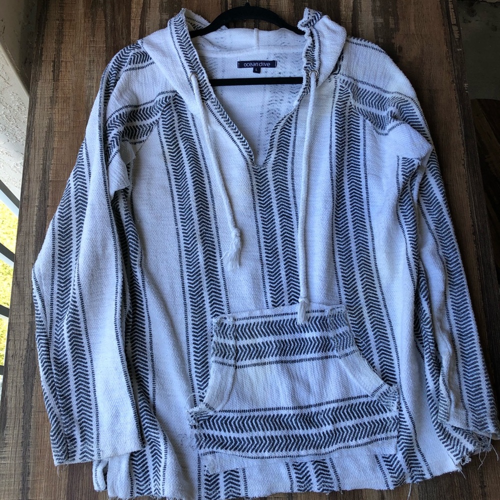 Beach/surfer pullover hoodie